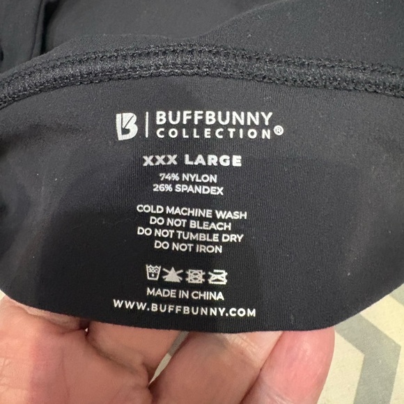 BuffBunny Bloom Black Strappy Sports Bra XXXLARGE - Picture 3 of 8